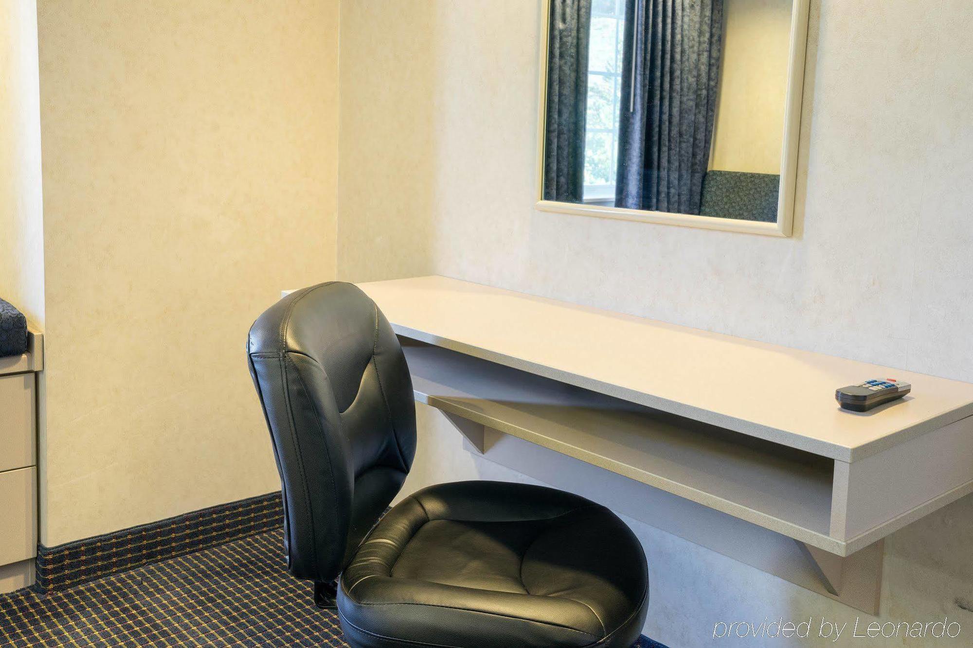 Microtel Inn & Suites By Wyndham Pittsburgh Airport Robinson Township Esterno foto
